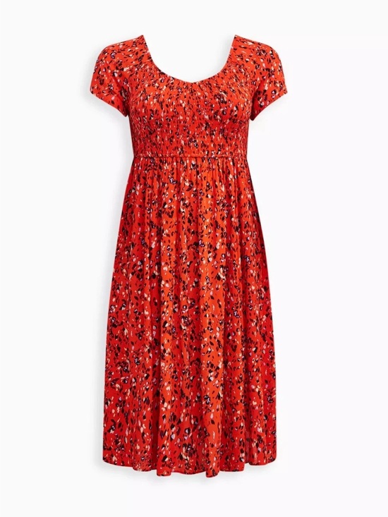 torrid Dresses & Skirts - Torrid Orange-Red Printed Short-Sleeve Midi Dress with Scoop Neck size 1 (14/16)